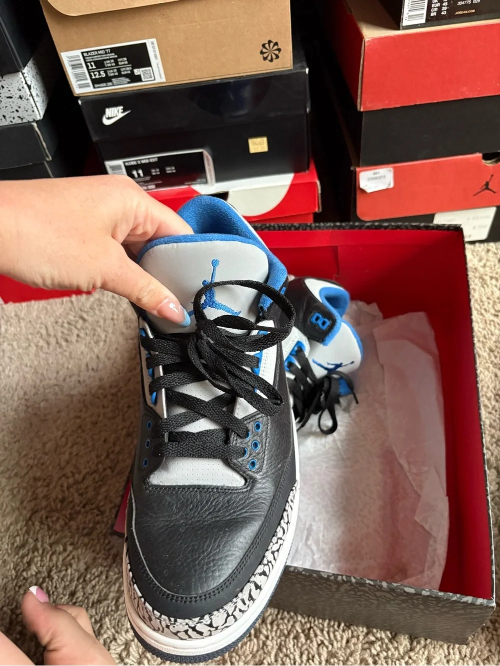 Jordan Men's Black, Blue & White Retro Sneakers